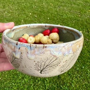 Small Botanical bowl, Handmade stoneware pottery bowl, Green leaves, Kitchen Home decor, Gift for nature lovers