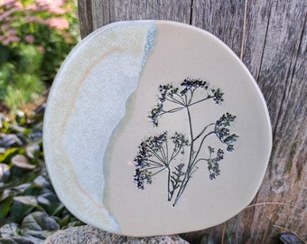 Cute Trinket dish, Wildflower Jewellery dish, Decorative ceramics, Candle Holder, Kitchen table decor, Bathroom Decor, Earrings Holder