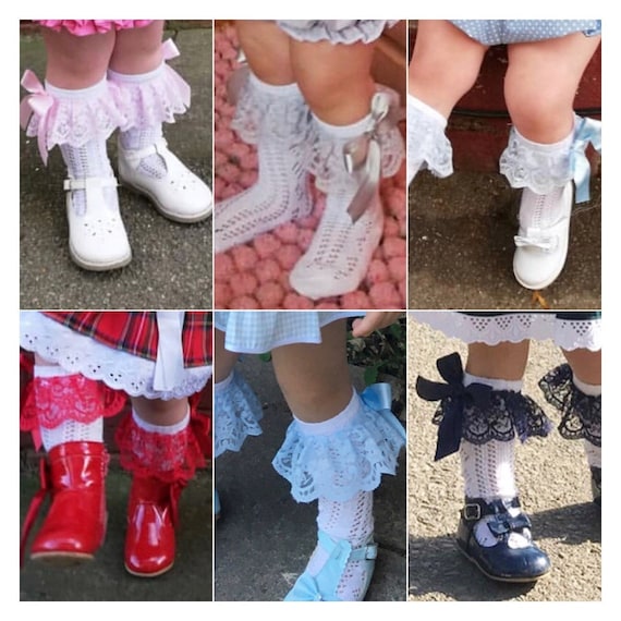Size 6-8.5 // 23-26 White Frilly Socks