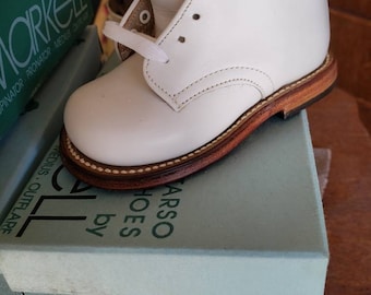 Vintage corrective orthopedic white high top shoes made by Markell tarso medius toddler sizes 6 D and 6 1/2 B available