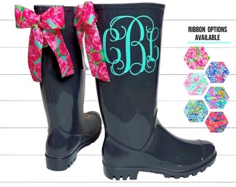 initial rain boots