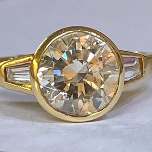 SALE 2.1 carat genuine 1930 Art Deco diamond engagement ring in yellow gold round cut triangle baguette shoulders antique statement ring