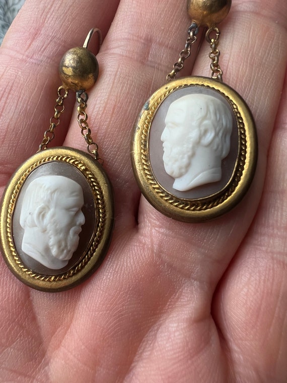 Rare Victorian or Georgian cameo earrings drops  a