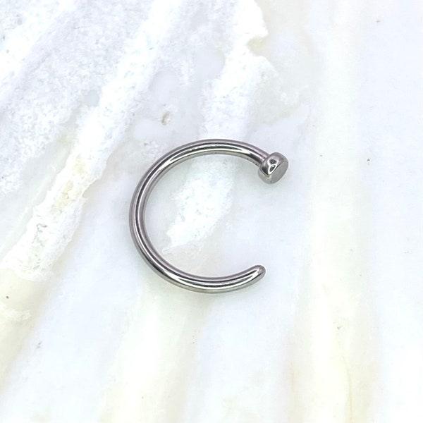 OPEN HOOP Medical Grade Titanium NOSE Stud with 2mm disc end, 1mm stem thickness