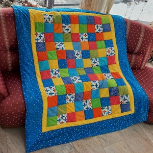 Flugzeuge! Hochwertige Unikatdecke / Quilt aus Designer Qualitätsstoffen, farblich liebevoll abgestimmt, fein abgesteppt