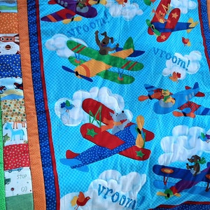 High quality unique quilt/patchwork quilt with funny motifs, made of designer quality fabrics, lovingly color coordinated, finely stitched image 3
