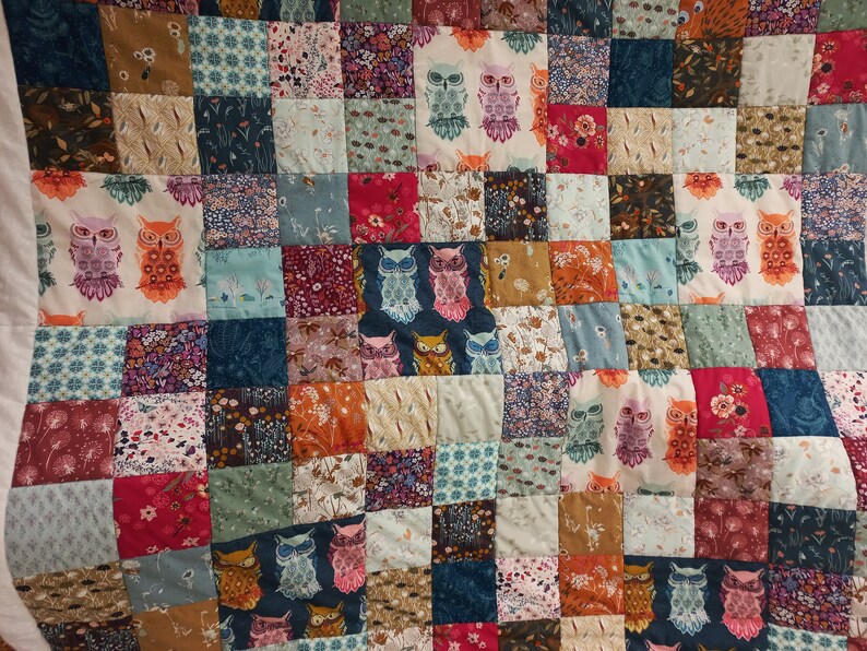 Elaborate high-quality unique patchwork quilt made of designer quality fabrics, lovingly color-coordinated, finely quilted image 9