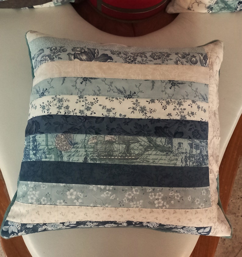 Already sold High-quality, unique patchwork cushion cover made from designer quality fabrics, lovingly colour-coordinated and finely quilted image 3