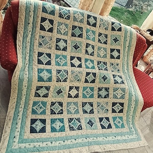 Kuschelige Unikat Patchworkdecke aus Designer Qualitätsstoffen, farblich liebevoll abgestimmt, fein abgesteppt!