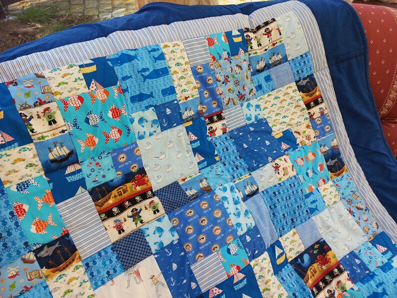 High quality unique patchwork quilt / quilt made of designer quality fabrics, lovingly color coordinated, finely stitched image 6