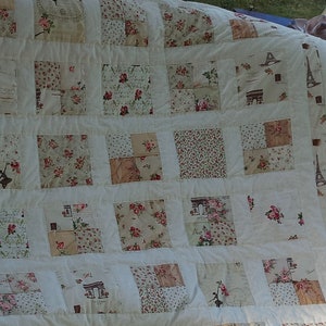 High-quality unique quilt made of designer quality fabrics, red, blue, green, etc., lovingly color coordinated, finely stitched image 10