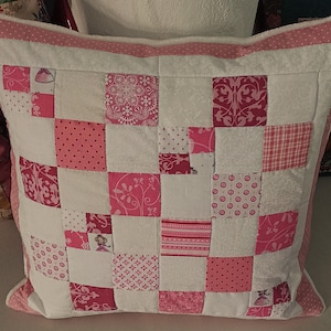 Hochwertiger Unikat Patchworkkissenbezug aus Designer Qualitätsstoffen, farblich liebevoll abgestimmt, fein abgesteppt!