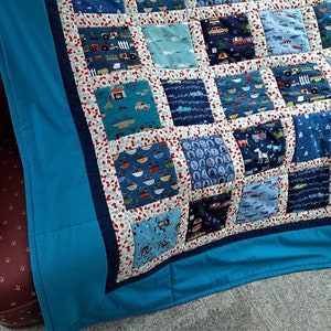 High quality unique quilt/patchwork quilt with funny motifs, made of designer quality fabrics, lovingly color coordinated, finely stitched image 2