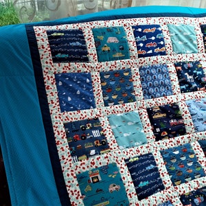 High quality unique quilt/patchwork quilt with funny motifs, made of designer quality fabrics, lovingly color coordinated, finely stitched image 3