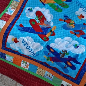 High quality unique quilt/patchwork quilt with funny motifs, made of designer quality fabrics, lovingly color coordinated, finely stitched image 4