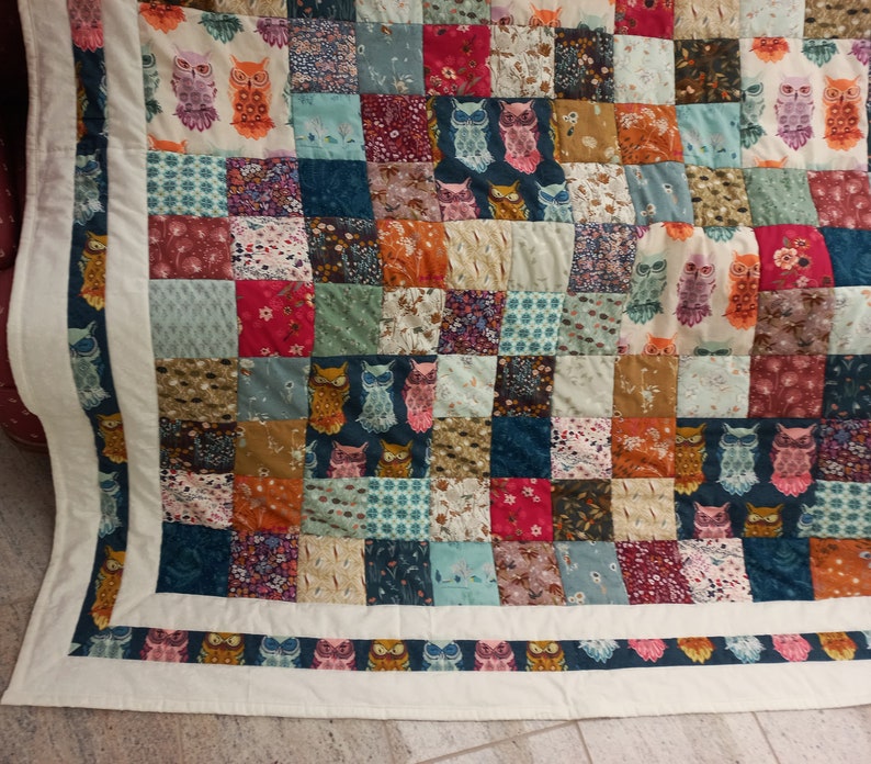 Elaborate high-quality unique patchwork quilt made of designer quality fabrics, lovingly color-coordinated, finely quilted image 8