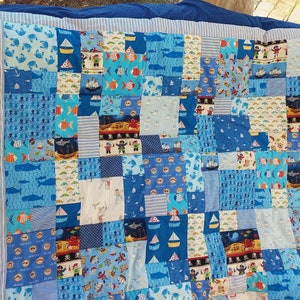 High quality unique patchwork quilt / quilt made of designer quality fabrics, lovingly color coordinated, finely stitched image 2