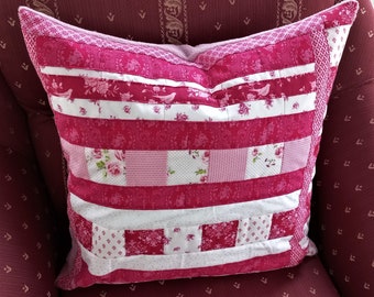 Hochwertiger Unikat Patchworkkissenbezug aus Designer Qualitätsstoffen, farblich liebevoll abgestimmt, fein abgesteppt!
