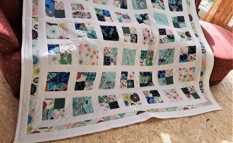 High quality unique patchwork quilt / quilt made of designer quality fabrics, lovingly color coordinated, finely stitched image 3