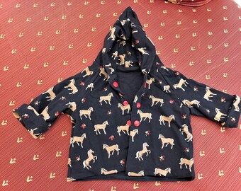 Patched, cuddly and lightweight baby shirt - size 68 - made of high organic jersey fabrics with fun motif!