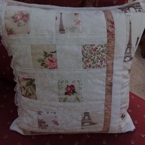 NewHigh-quality unique patchwork cushion cover made of designer quality fabrics, lovingly coordinated in color, finely quilted image 1