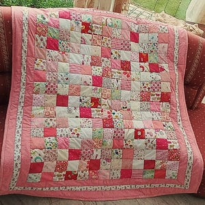 Couverture pour filles, tissus de créateurs de haute qualité, aux couleurs soigneusement assorties !