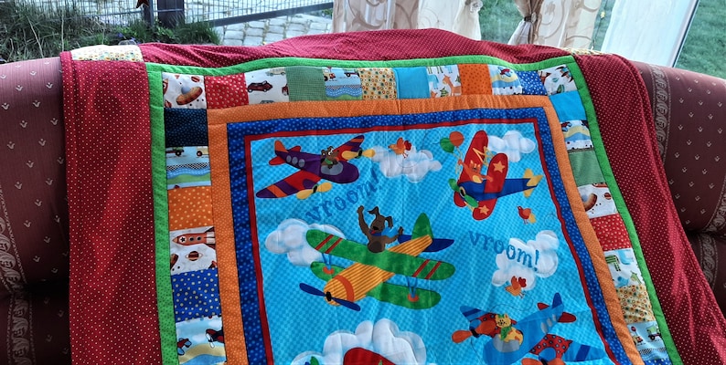 High quality unique quilt/patchwork quilt with funny motifs, made of designer quality fabrics, lovingly color coordinated, finely stitched image 2