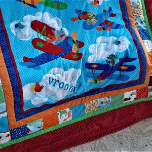 High quality unique quilt/patchwork quilt with funny motifs, made of designer quality fabrics, lovingly color coordinated, finely stitched image 5