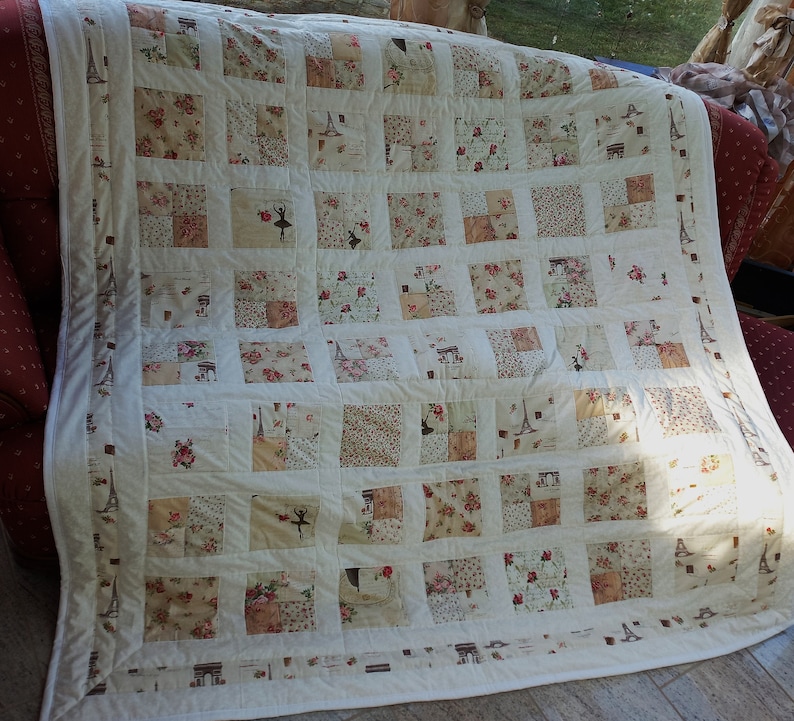 High-quality unique quilt made of designer quality fabrics, red, blue, green, etc., lovingly color coordinated, finely stitched image 1