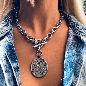 Gold Coin Chunky Necklace, Chunky Silver Necklace, Gold Chunky Layering Necklace, thick link necklace, Toggle necklace, Gift for her