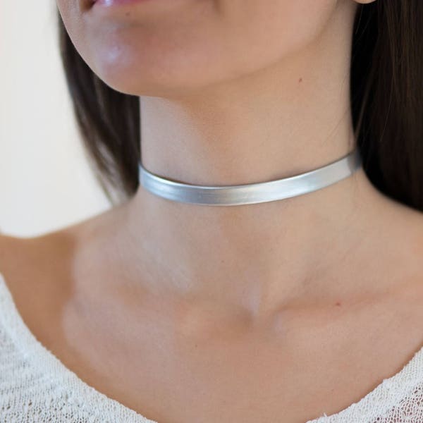 Silver Dainty Choker Necklace, Silver Leather Choker, silver Boho choker, Choker collar