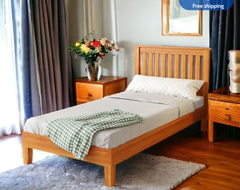 Wood Platform Bed Frame w/Headboard, Twin/Full/Queen Size Solid Wood Foundation