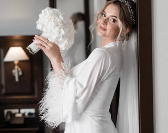 Feder-Hülsen-Brautkleid-lange Seidenrobe Braut-Robe mit Feder Weißer Boudoir-Robe Brautjungfer Geschenk-Straußenfeder-Robe Brautwäsche