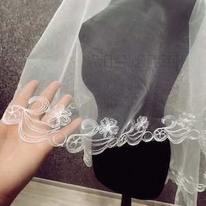 Daisy wedding veil Cathedral wedding veil Floral Veil Boho Wedding Fingertip drop veil Spanish veil chamomile bridal veil floral bridal veil