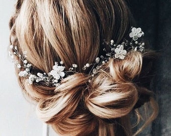 Bridal hair vine Wedding hair accessories Boho floral hair piece Delicate flower pearl headpiece Beach wedding hair wreath Flower hair piece