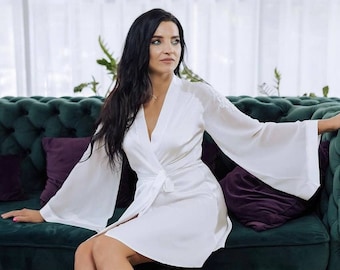 Bridal Satin Robe with Lace Sleeves Bridesmaid Gift Robes Satin Robes with Lace Elegant Gifts for Wedding Party bridal kimono bridal dress