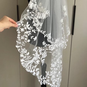 Flower embroidery wedding veil Romantic Cathedral Veil Boho Wildflower Bridal Veil botanical veil with delicate Flowers Poppy Bridal Veil