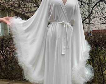 Ruffle Bridal robe with train Boudoir Robe Ruffle Maternity Dress for Photoshoot bridal party robe Sheer robe Satin silk robe Bridesmaid gif
