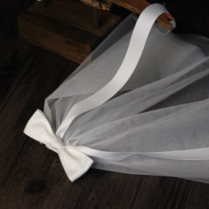 Korea Short Wedding Veil with Bow Hen Party Veil Bridal Shower Veil Shoulder Length Veil with Satin Bow Bridal hair bow boho veil