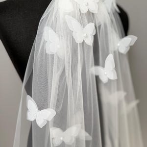 3D Butterfly sparkle Veil Butterfly Lace Veil Dreamy Butterfly Wedding Veil Reception Bridal Veil Boho Fingetrip Veil sheer veil Unique Veil