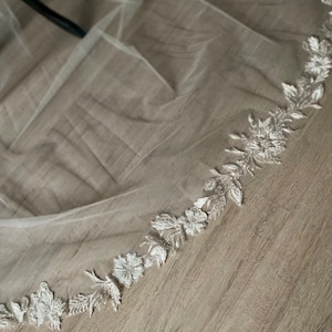 Lange bloemenkantsluier Bruidssluier met kanten bloemensluier kathedraal bruidssluier Vintage bruidssluier Koninklijke sluier met bloemenkant appliqué
