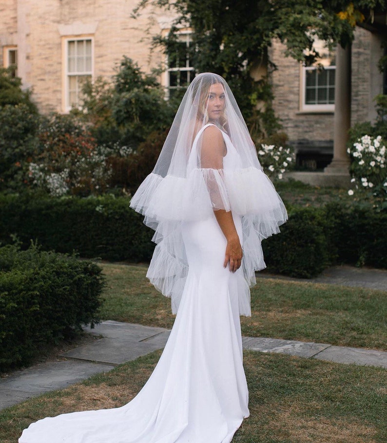 Ruffled edge Detail bridal Veil Frill tulle veil Unique Wedding Veil Cathedral Veil Bridal Wedding Veil Fringe tassel veil With Ruffles image 2