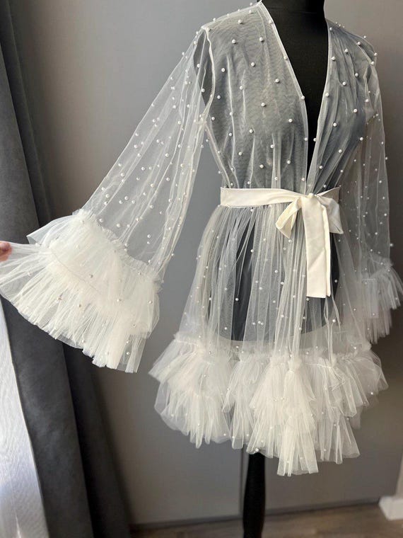 Bridal tulle ruffle robe Ruffle Pearl Tulle Robe Ruffles bridal robe Boudoir robe Pearl Luxury Robe for bride Wedding ruffle Bridal Robe