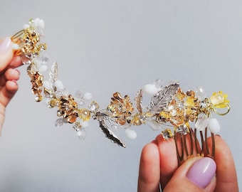 Gold Flower Bridal Hair Comb: Baroque Wedding Headpiece