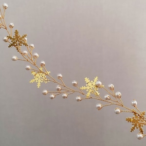 Snowflake tiara gold snowflake hair accessories winter bridal hair piece snowflake headband winter ice headpiece wedding hair vine Elsa Tiar zdjęcie 2