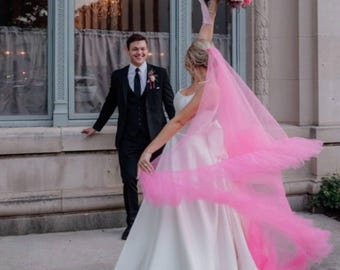 Rosa Brautschleier mit Rüschen, eleganter Brautschleier, Valentinstagsschleier, Rüschen-Brautschleier, flauschiger Brautschleier, Vintage-rosa Brautschleier