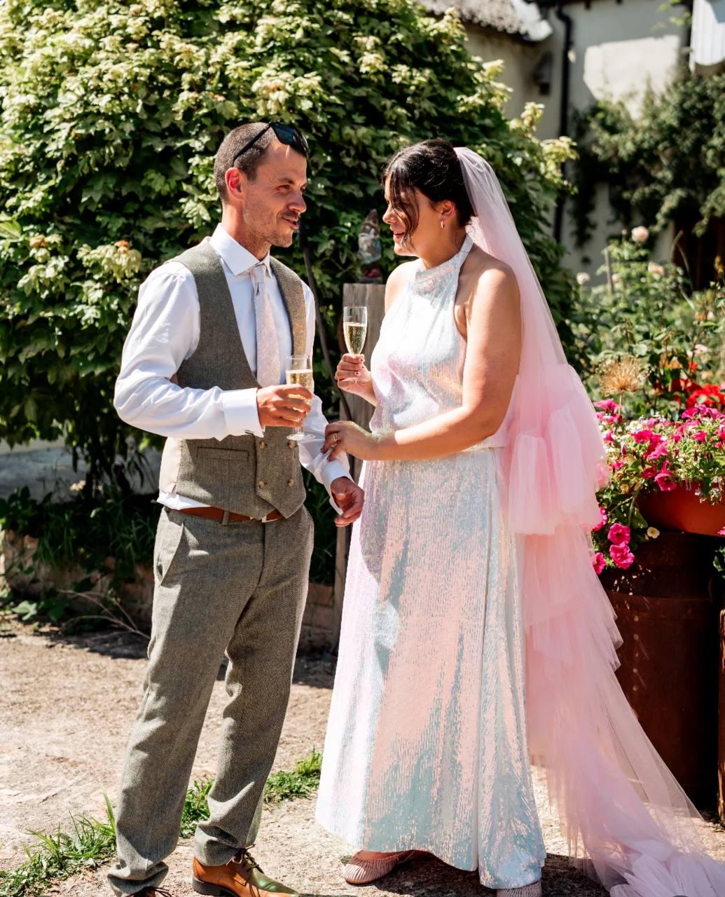 【新品】 NOTREémor tulle veil tops pink Pink Wedding Veil With Ruffles Pink Bridal Veil Hen Party Veil