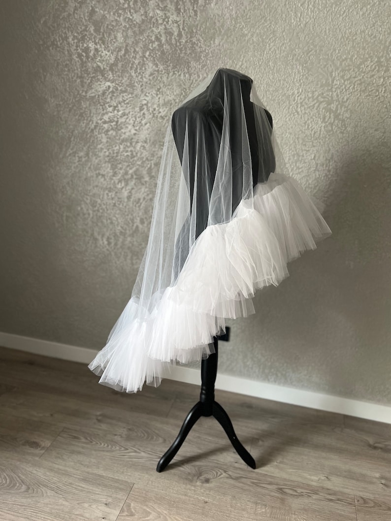 ruffle bridal veil Frill tulle veil modern wedding Ruffle wedding veil Ruffled edge Detail Veil ruffled textured Bridal Veil ruffle veil image 4