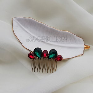 Red green crystal hair comb Christmas Hair Comb New Year Hairpiece Bridesmaids Gift green swarowski hair comb Christmas Wedding Comb