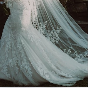 Cathedral Veil with flowers Flower wedding veil White cathedral veil Boho wedding lace edge Veil bridal veil Embroidery Sequined Lace Veil